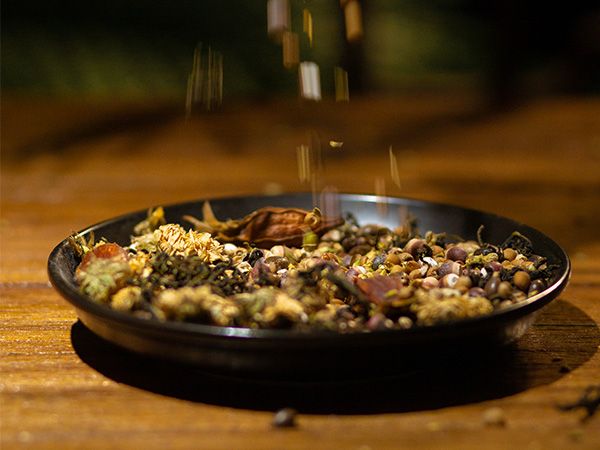 很喜歡“懷府薏康堂”茶飲的包裝設(shè)計，有什么寓意嗎？